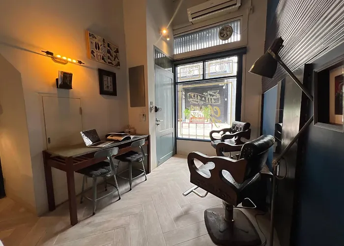 Apartment Non The Barber King And Twin With Vintage Charm And Unique Design Near Riverside And Iconsiam